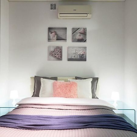 Xavier Boutique Apartment Варшава Екстер'єр фото